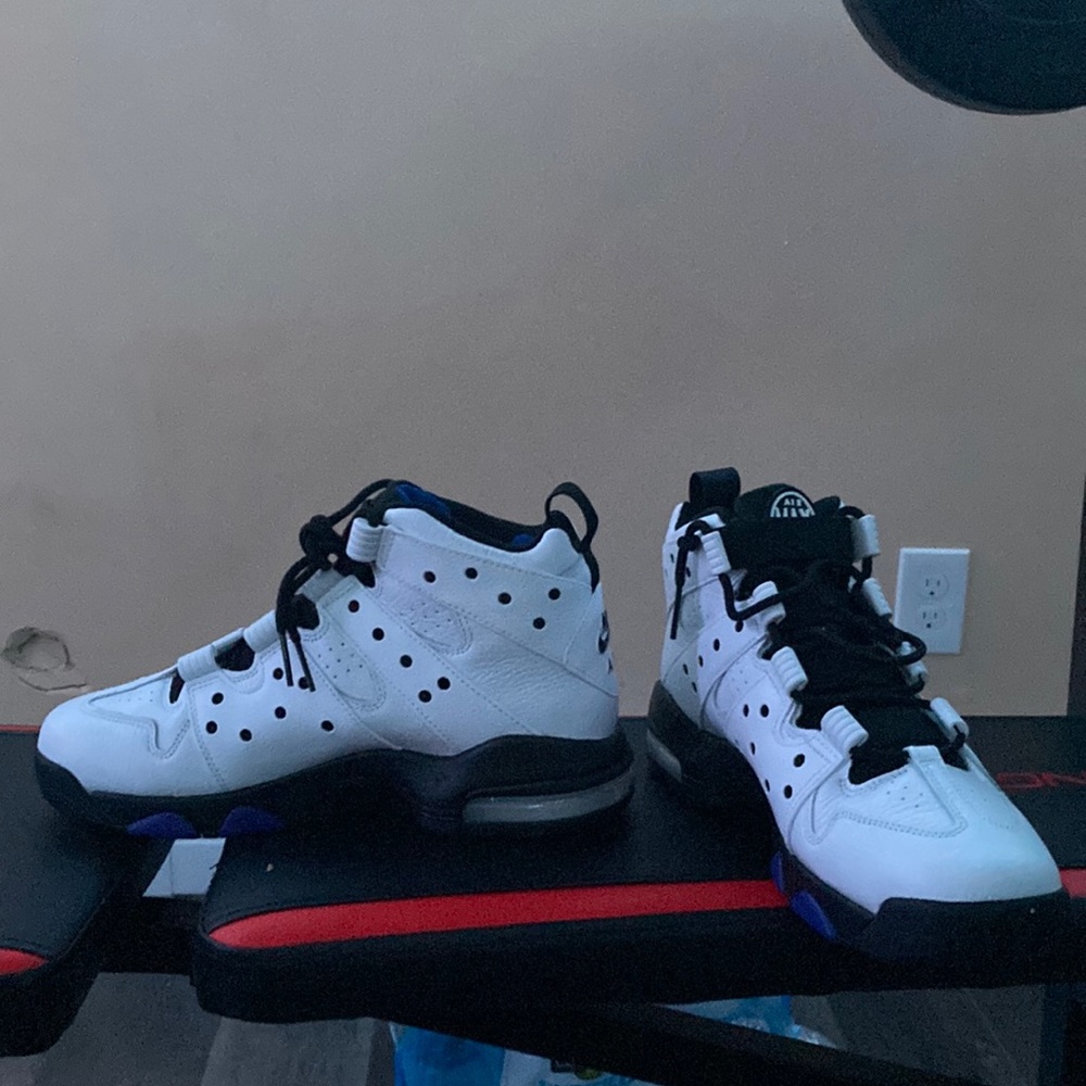 nikes